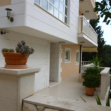 Apartment Jani *